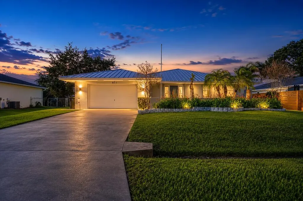 651 SE Degan Drive Port St Lucie FL 34983