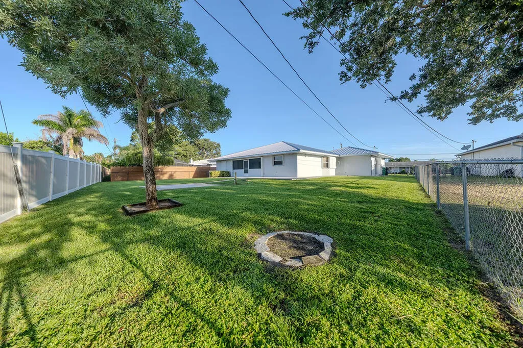 651 SE Degan Drive Port St Lucie FL 34983