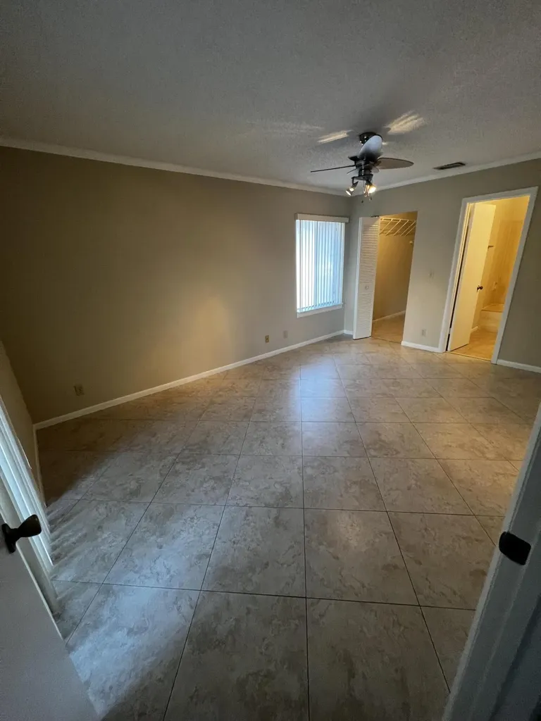4215 S 57th Avenue Greenacres FL 33463