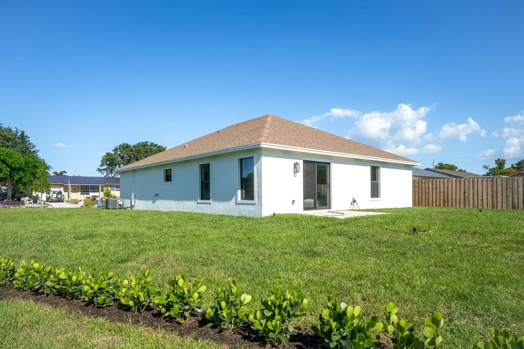5048 SE Alicia Street Stuart FL 34997