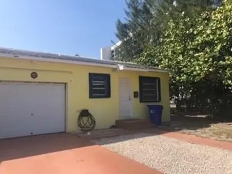 3200 NE 5th Court Pompano Beach FL 33062