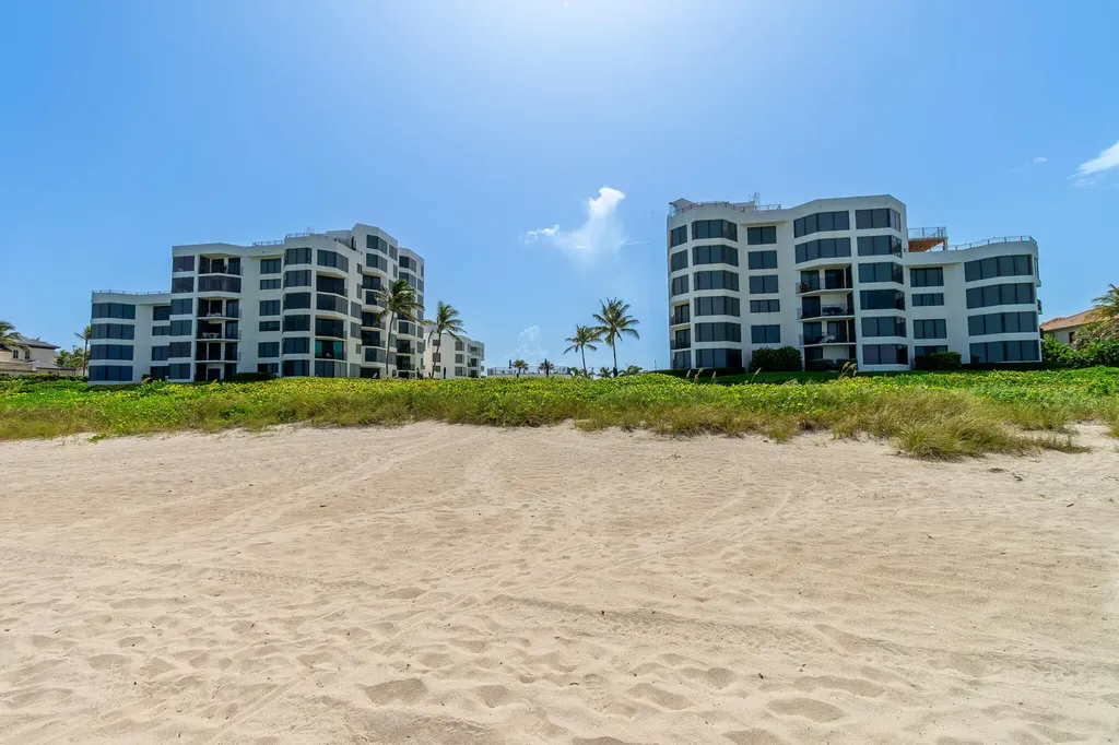 2565 S Ocean Boulevard Highland Beach FL 33487