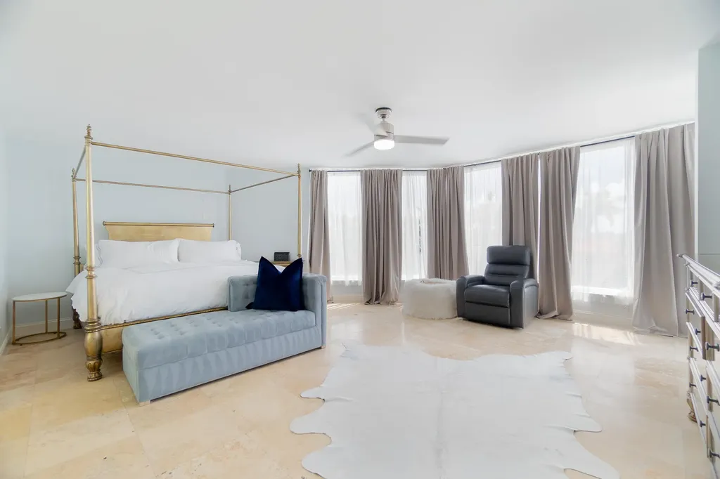2565 S Ocean Boulevard Highland Beach FL 33487