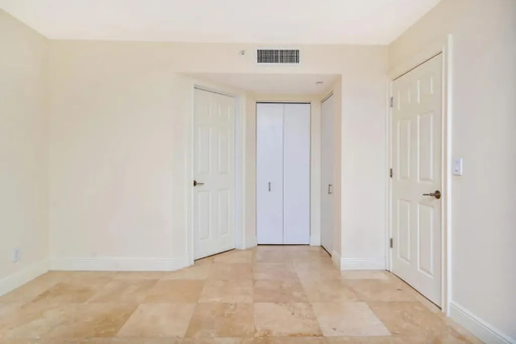 2565 S Ocean Boulevard Highland Beach FL 33487