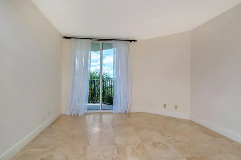 2565 S Ocean Boulevard Highland Beach FL 33487