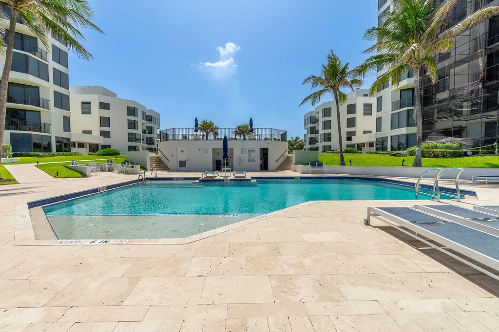 2565 S Ocean Boulevard Highland Beach FL 33487