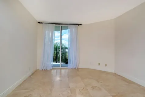 2565 S Ocean Boulevard Highland Beach FL 33487