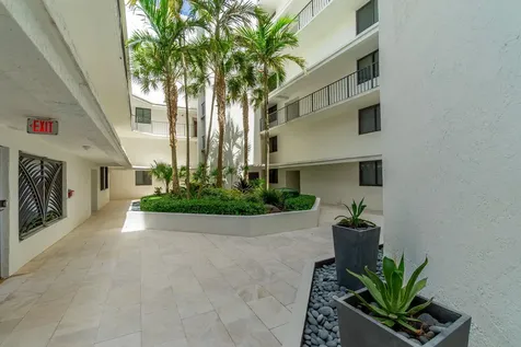 2565 S Ocean Boulevard Highland Beach FL 33487