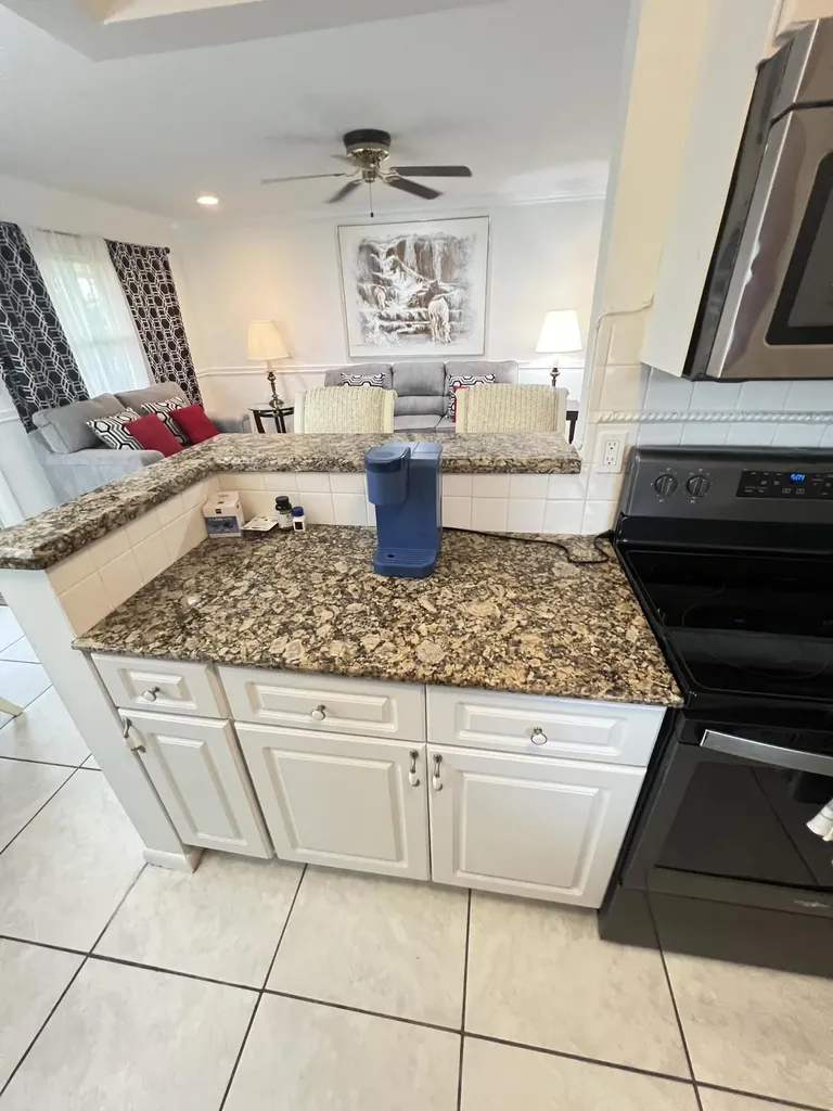 120 Coventry E West Palm Beach FL 33417