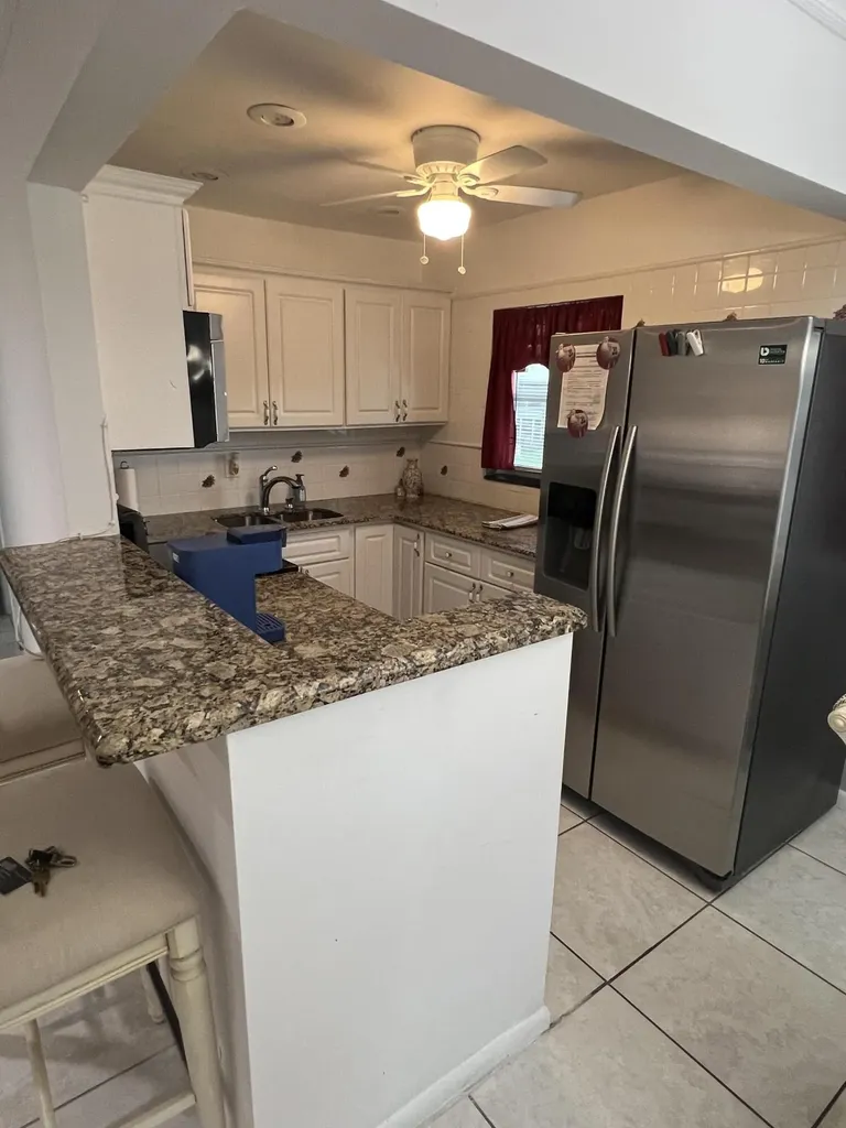 120 Coventry E West Palm Beach FL 33417