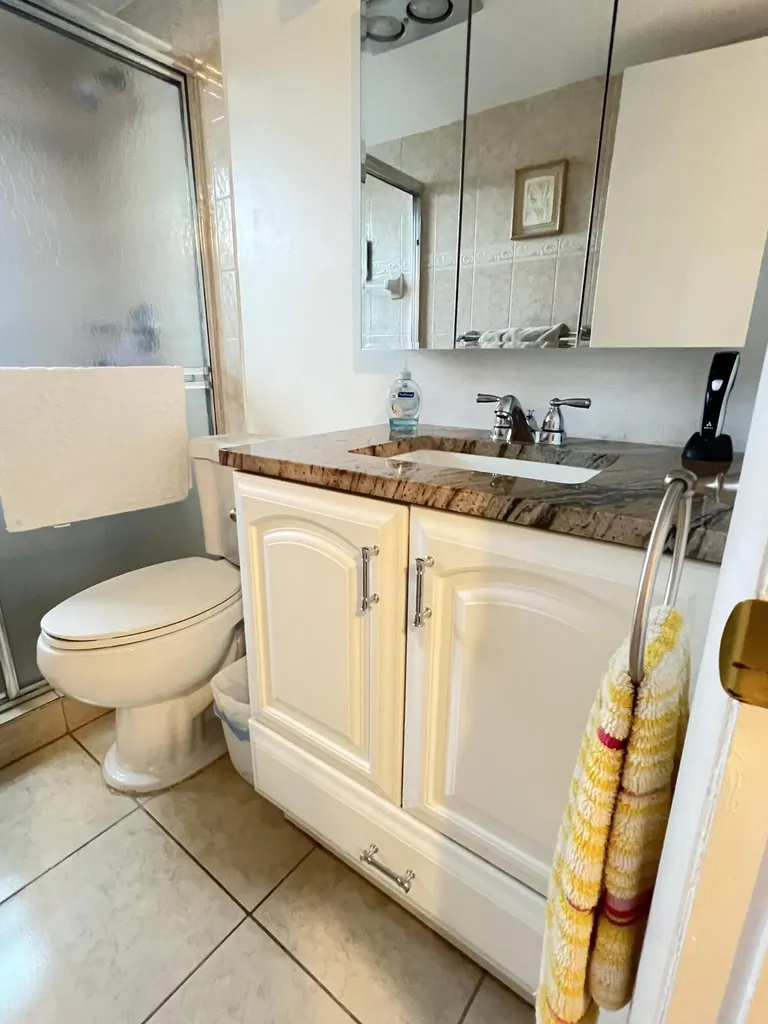 120 Coventry E West Palm Beach FL 33417