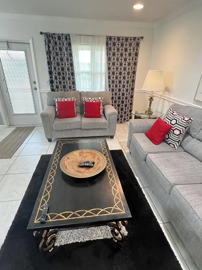 120 Coventry E West Palm Beach FL 33417