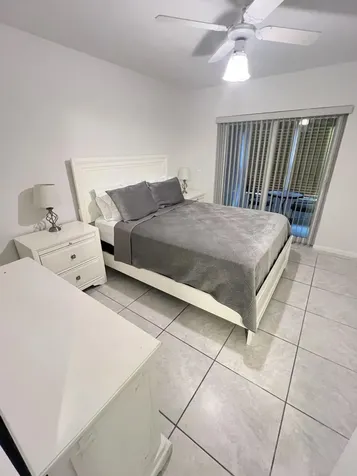 120 Coventry E West Palm Beach FL 33417