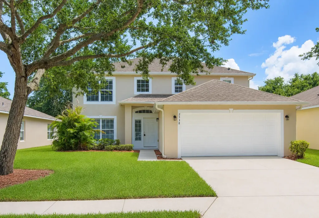 2538 12th Square SW Vero Beach FL 32968
