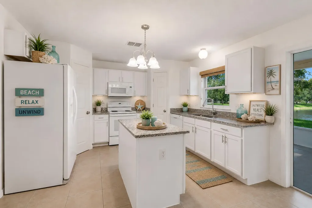 2538 12th Square SW Vero Beach FL 32968
