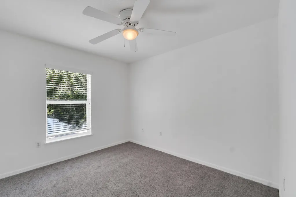 2538 12th Square SW Vero Beach FL 32968