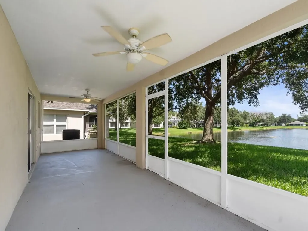 2538 12th Square SW Vero Beach FL 32968