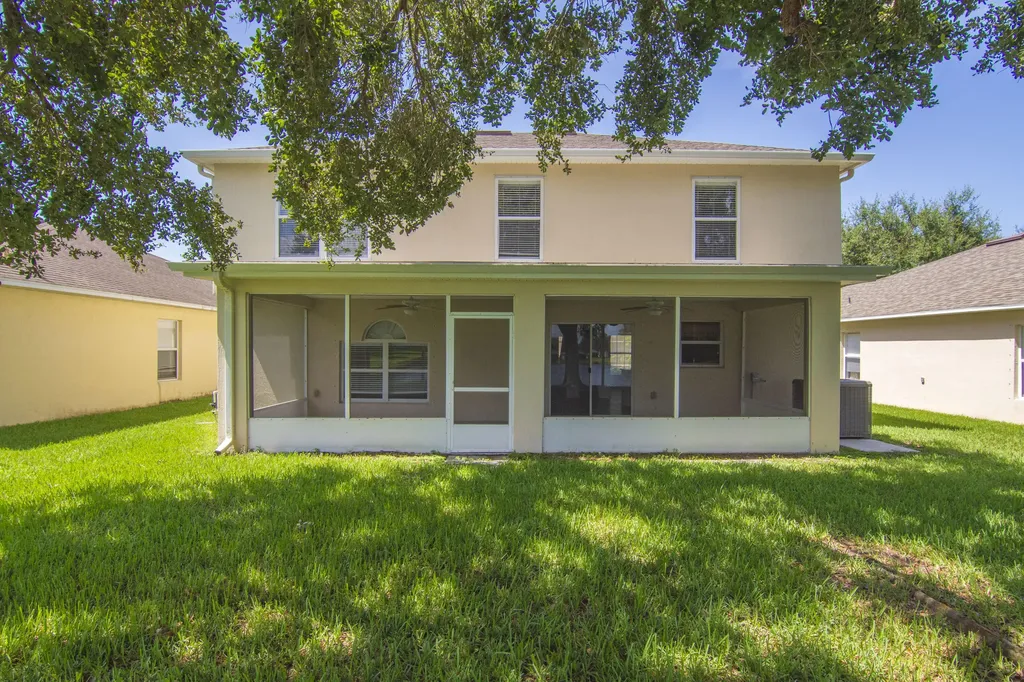 2538 12th Square SW Vero Beach FL 32968