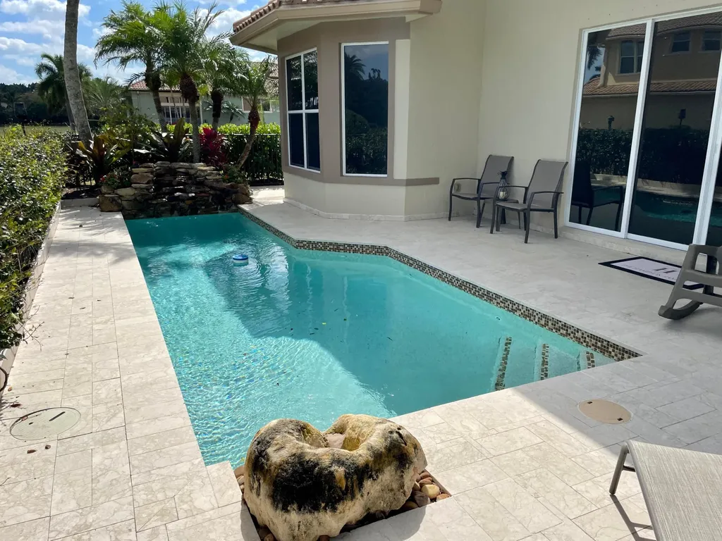 102 SE Rio Palermo Port St Lucie FL 34984