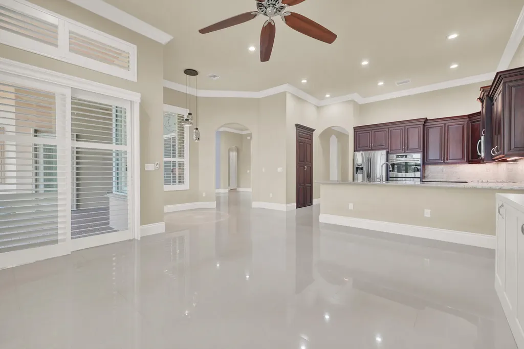 10469 Whitewind Circle Boynton Beach FL 33473