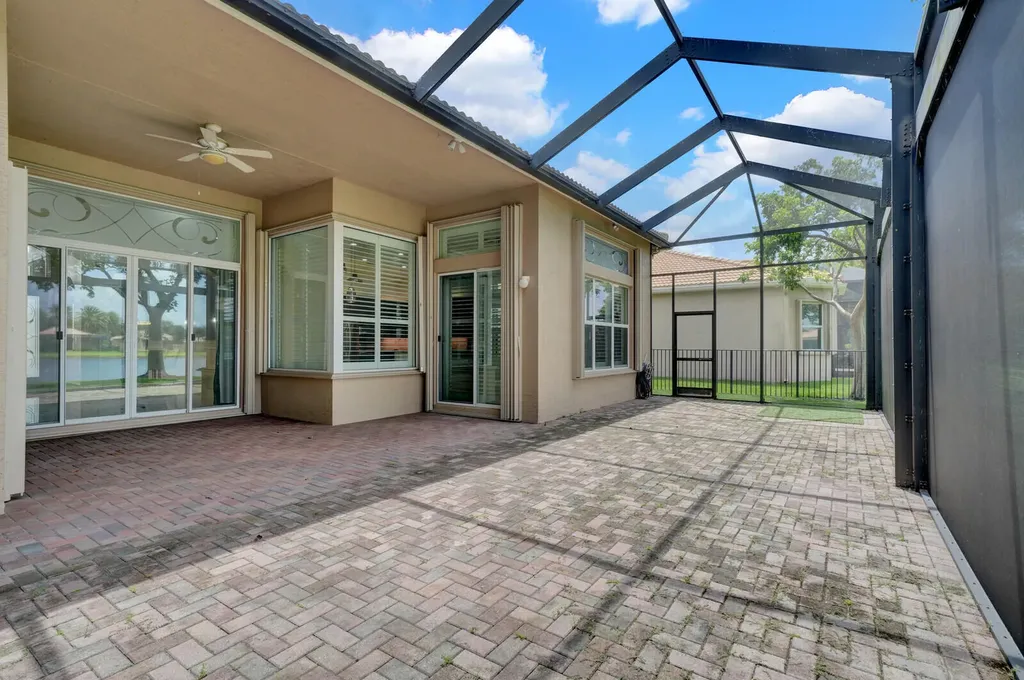 10469 Whitewind Circle Boynton Beach FL 33473