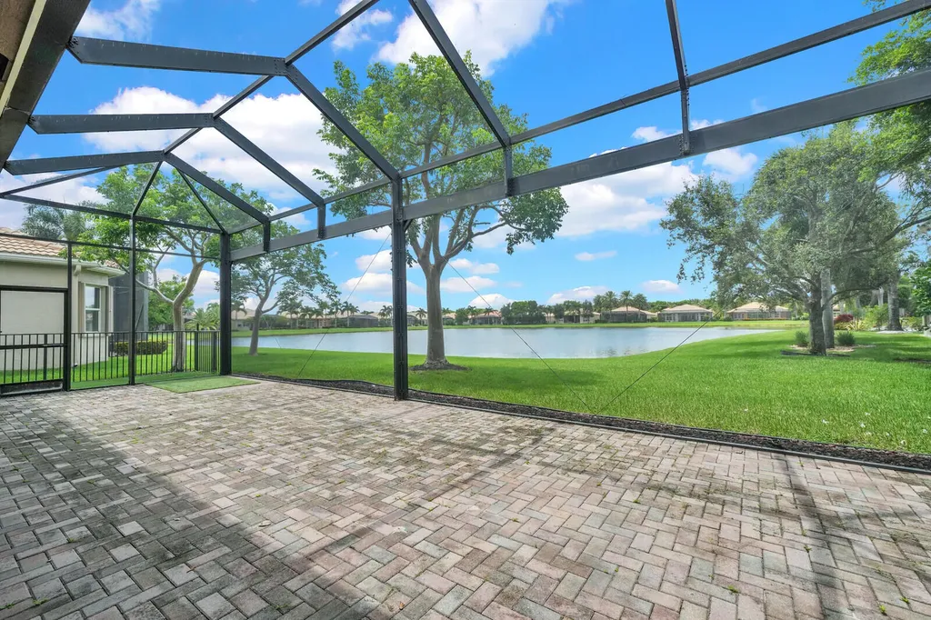 10469 Whitewind Circle Boynton Beach FL 33473