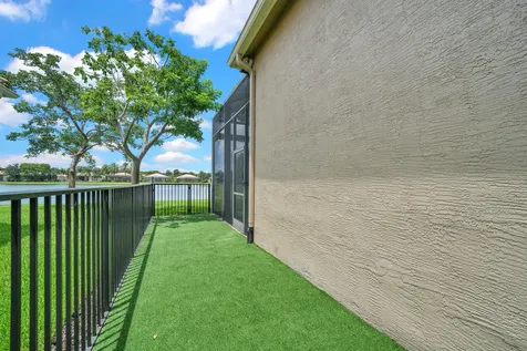 10469 Whitewind Circle Boynton Beach FL 33473