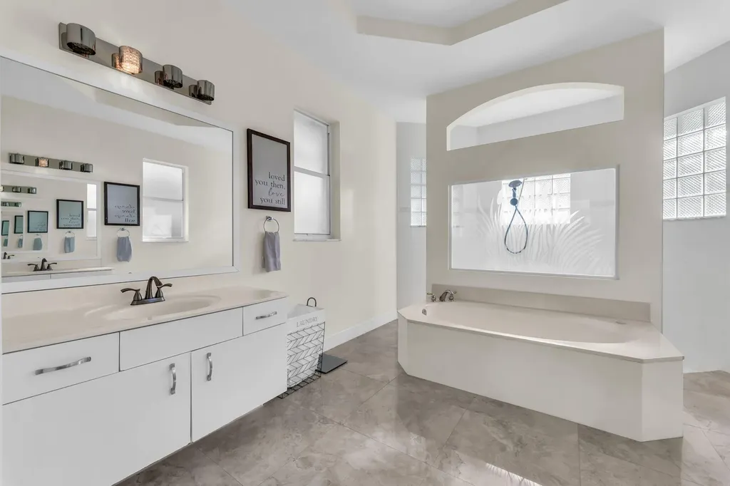 21409 Crestfalls Court Boca Raton FL 33428
