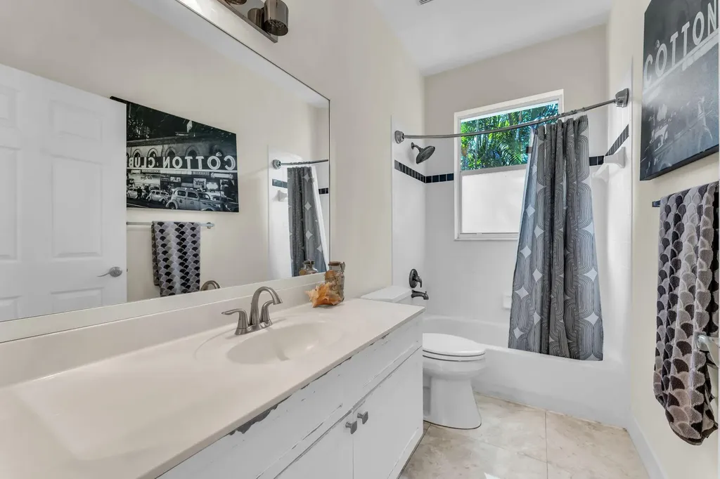 21409 Crestfalls Court Boca Raton FL 33428