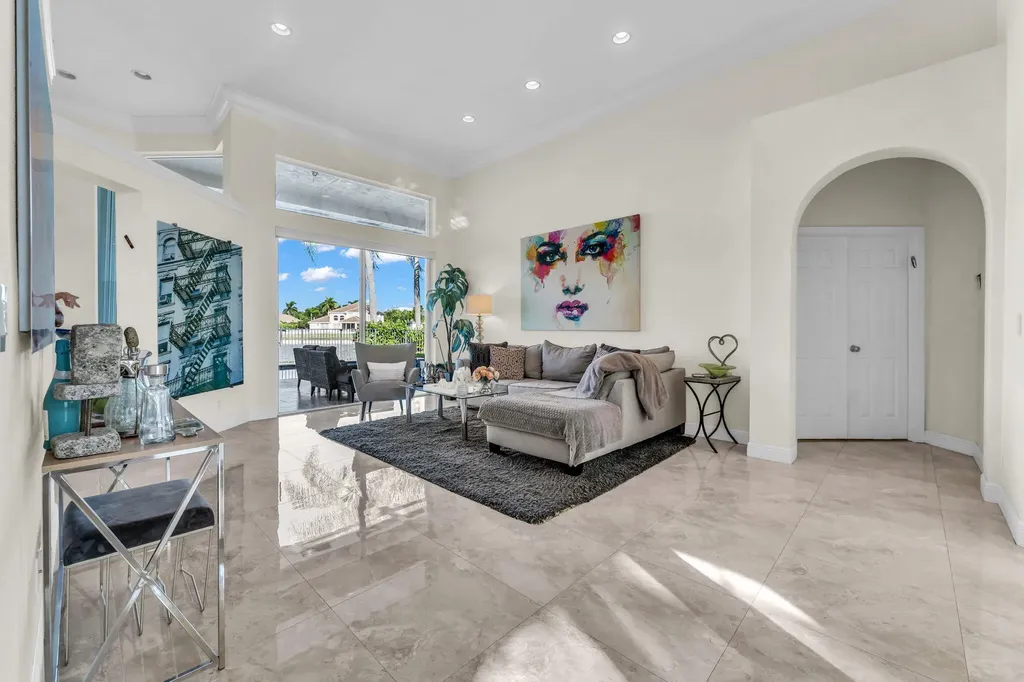 21409 Crestfalls Court Boca Raton FL 33428