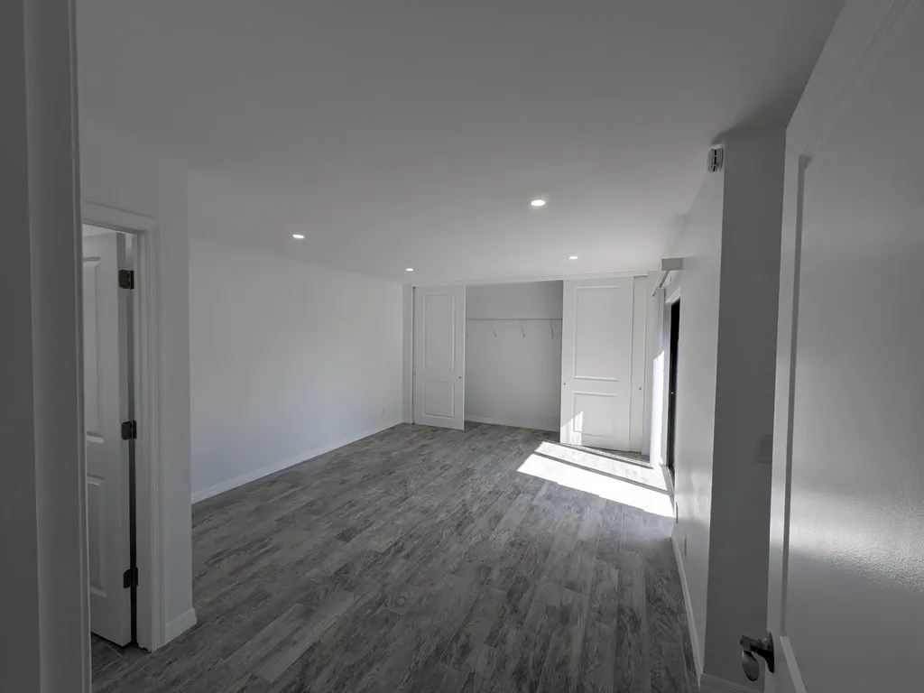 1733 N Congress Avenue West Palm Beach FL 33401