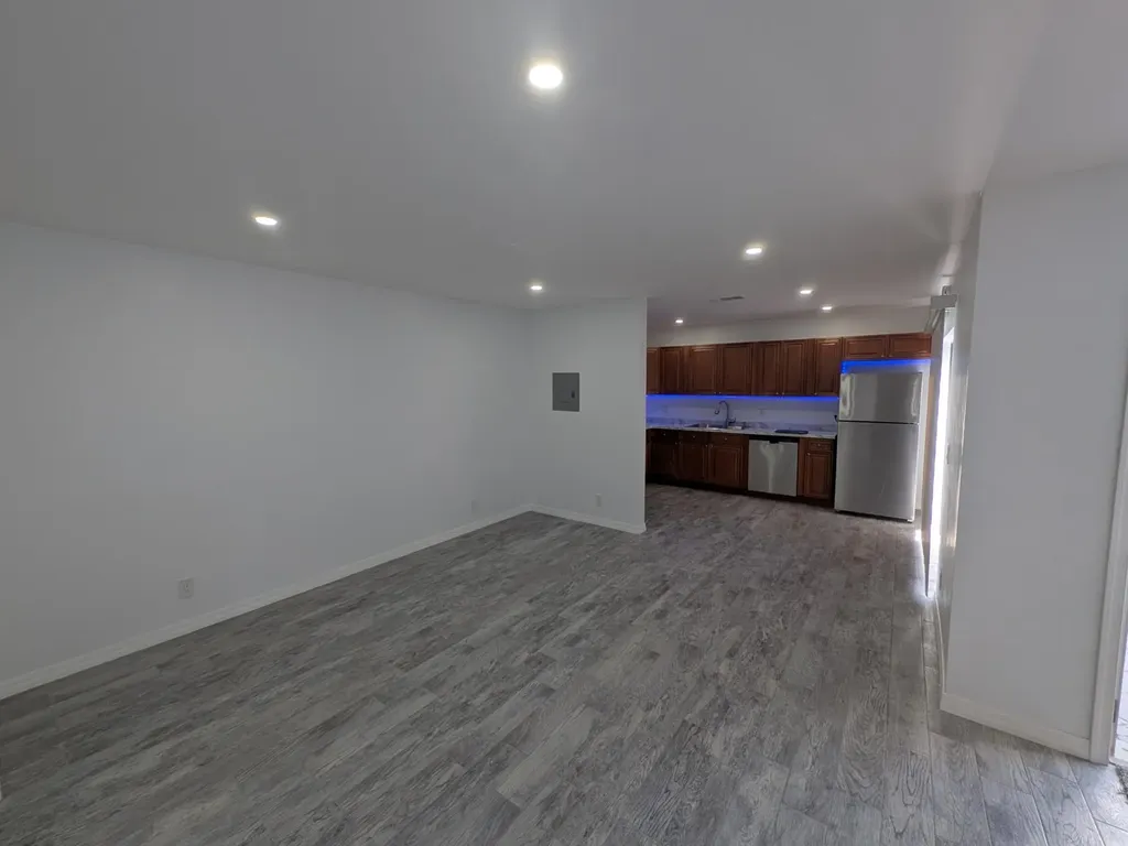 1733 N Congress Avenue West Palm Beach FL 33401