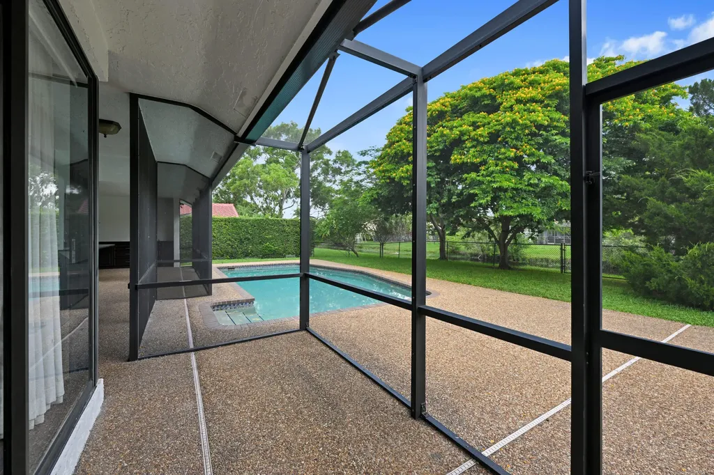8571 NW 53rd Court Coral Springs FL 33067