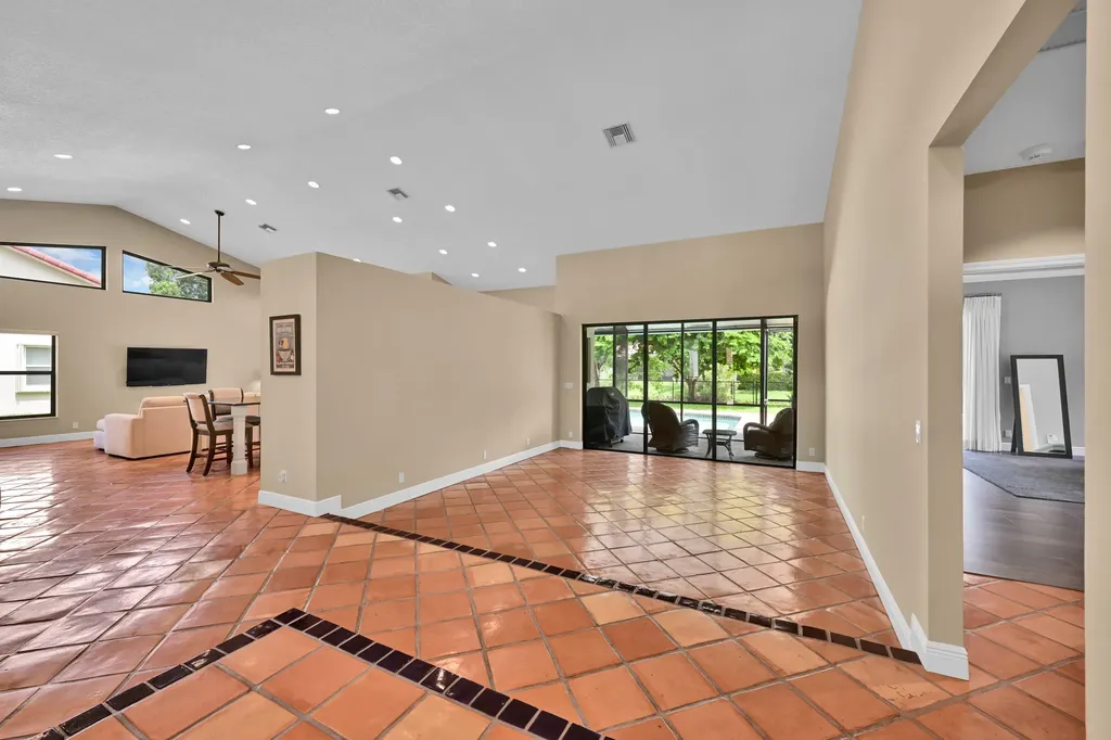 8571 NW 53rd Court Coral Springs FL 33067
