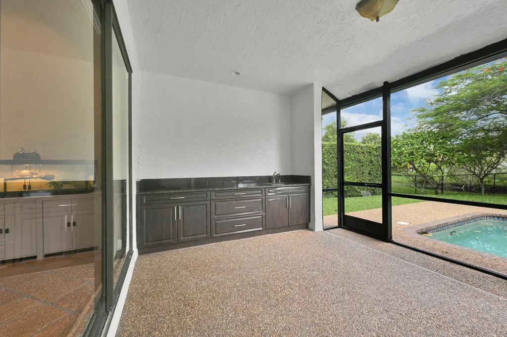 8571 NW 53rd Court Coral Springs FL 33067