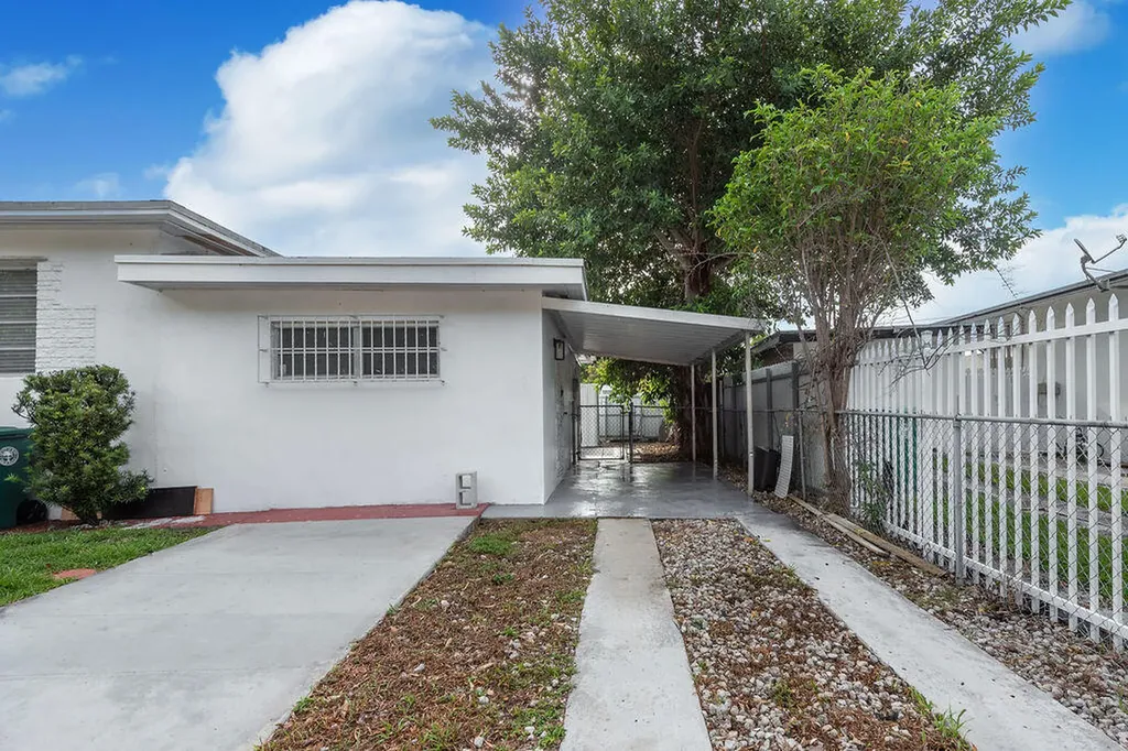 321 NW 21st Avenue Miami FL 33125
