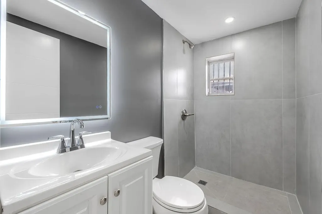 321 NW 21st Avenue Miami FL 33125