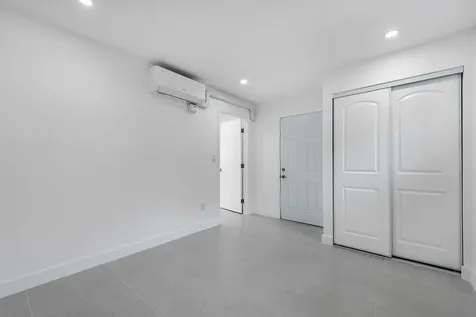 321 NW 21st Avenue Miami FL 33125