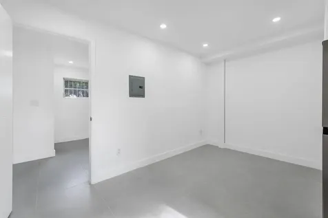 321 NW 21st Avenue Miami FL 33125