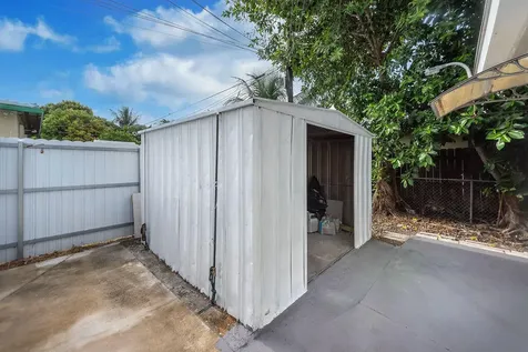 321 NW 21st Avenue Miami FL 33125