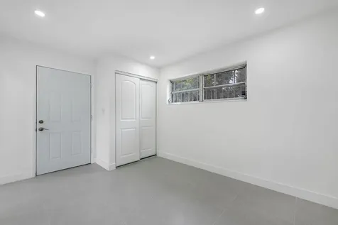 321 NW 21st Avenue Miami FL 33125