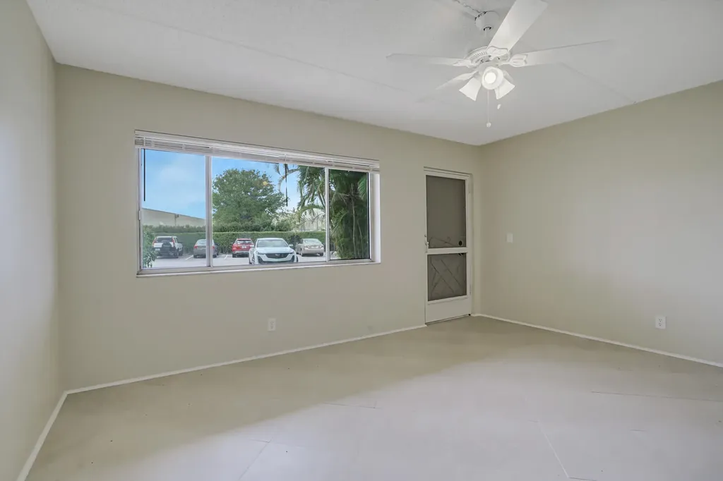 400 Village Green Circle W Palm Springs FL 33461