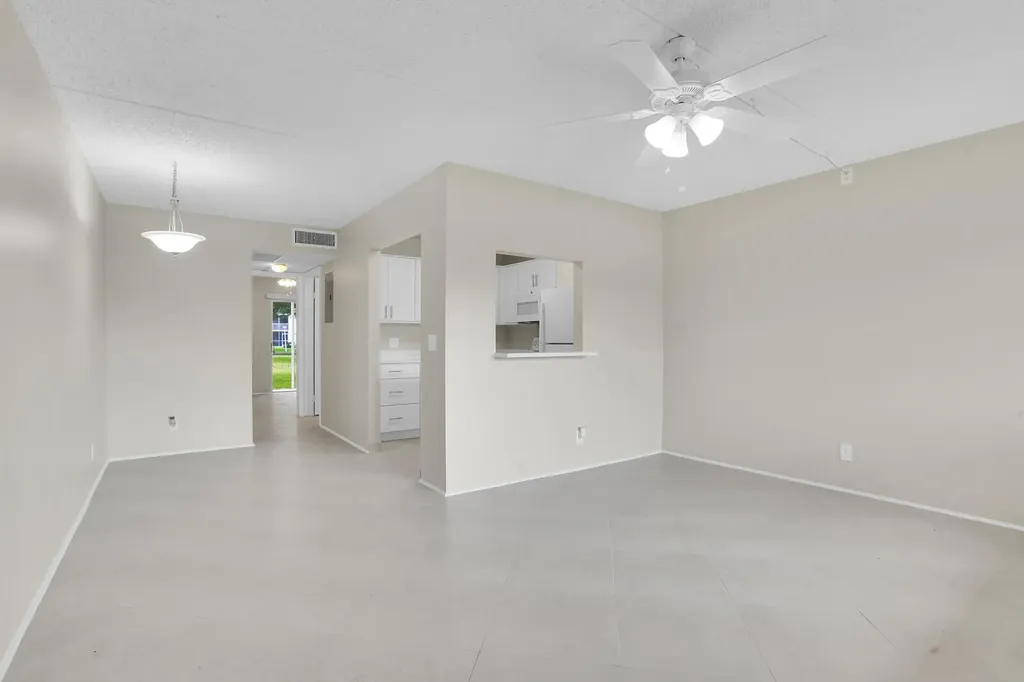 400 Village Green Circle W Palm Springs FL 33461