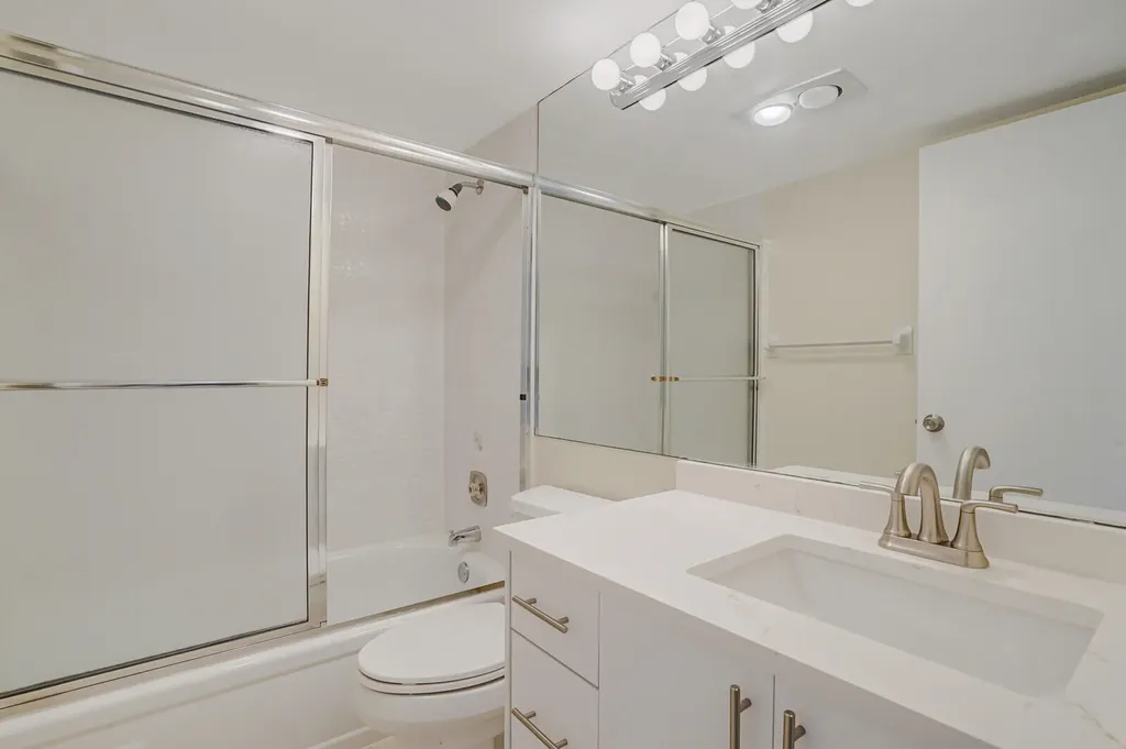 400 Village Green Circle W Palm Springs FL 33461