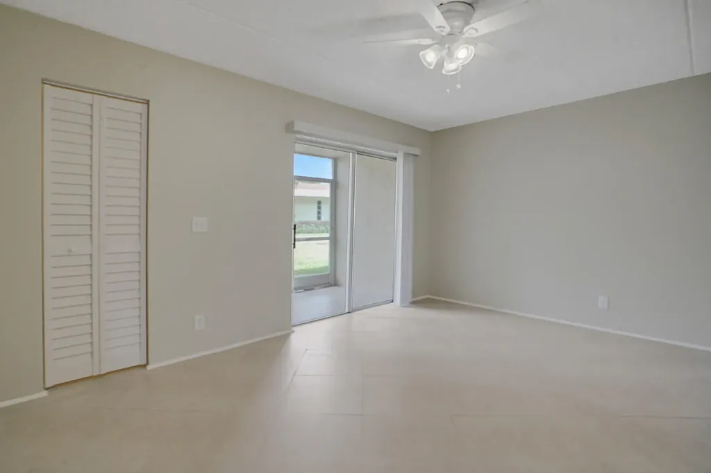 400 Village Green Circle W Palm Springs FL 33461