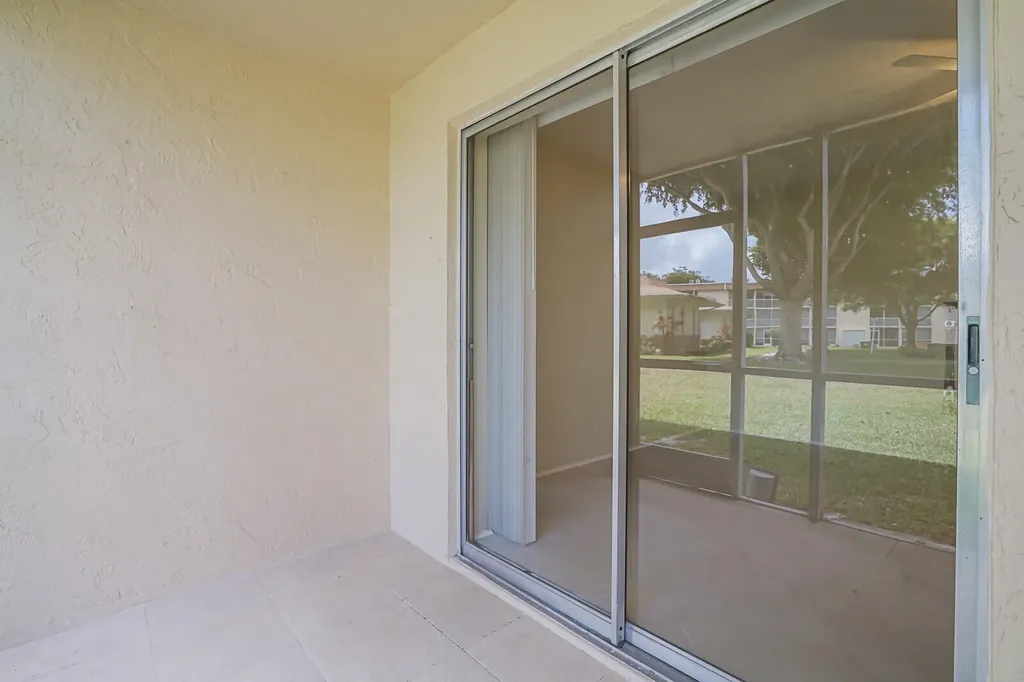 400 Village Green Circle W Palm Springs FL 33461