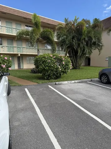 400 Village Green Circle W Palm Springs FL 33461