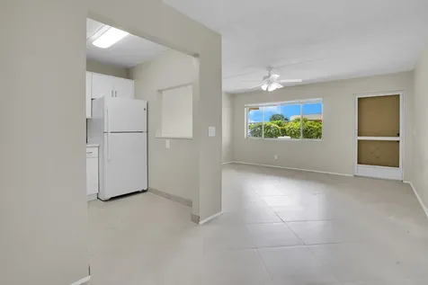 400 Village Green Circle W Palm Springs FL 33461