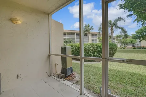 400 Village Green Circle W Palm Springs FL 33461
