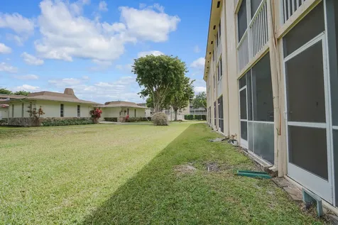 400 Village Green Circle W Palm Springs FL 33461